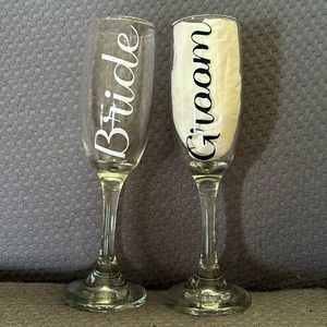 Bride and groom, champagne flutes